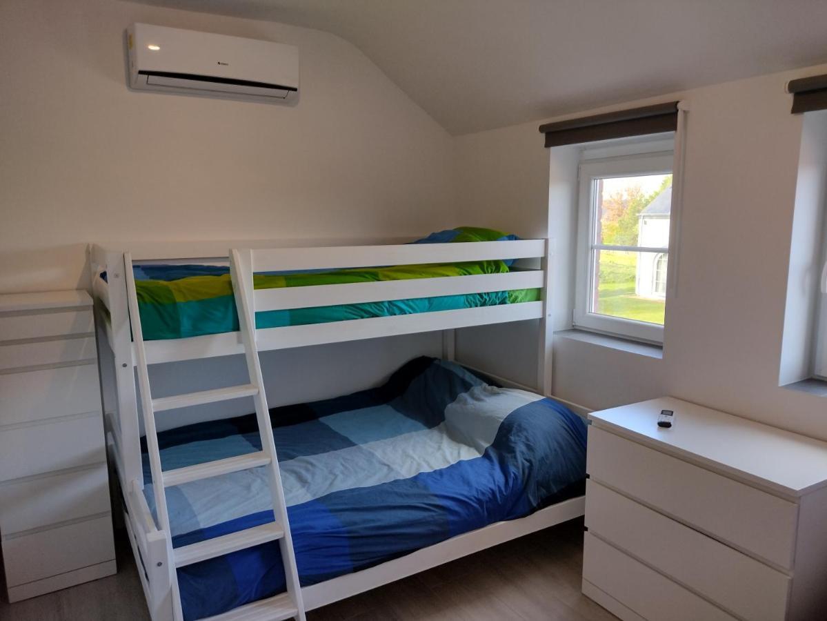 Huis Met Zonneterras, Tuin En Panoramisch Uitzicht Wellin Εξωτερικό φωτογραφία